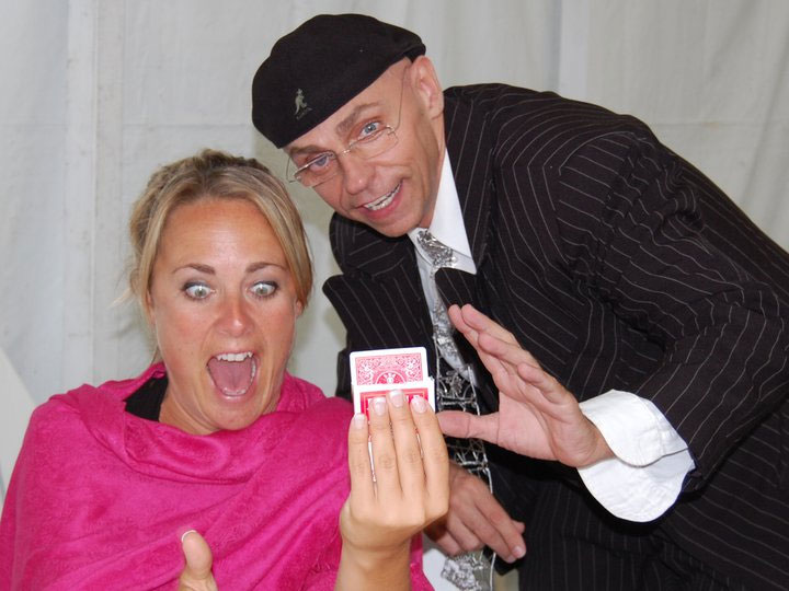 amazing Magician Roger Benoit